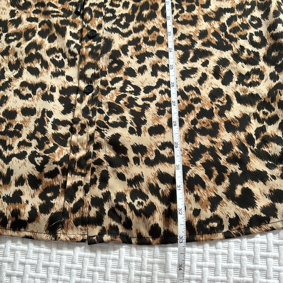 Calvin Klein leopard long chemise with cinch waist. Size M. - Picture 10 of 10